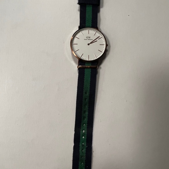Daniel Wellington - Picture 3 of 3